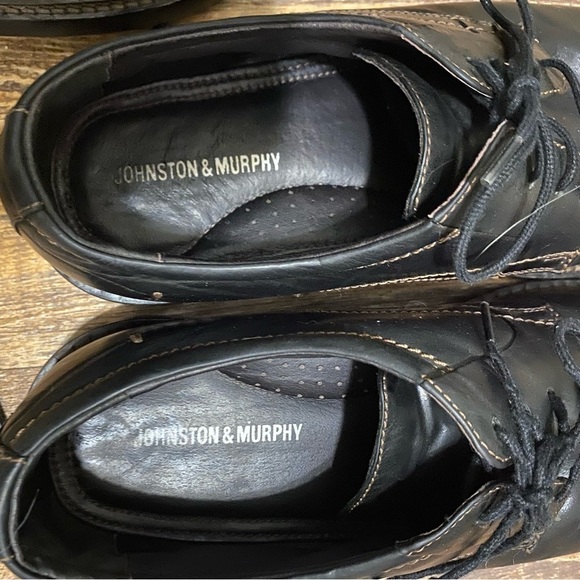 Johnston & Murphy size 11M - Picture 2 of 9